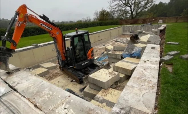 Découpe de piscine olympique suite à une malfaçon à Brignoles, Aix-en-Provence, SOSC BETON