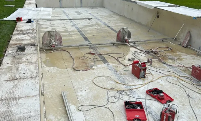 Découpe de piscine olympique suite à une malfaçon à Brignoles, Aix-en-Provence, SOSC BETON